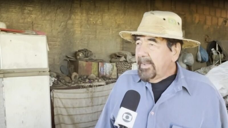 Idoso vive há mais de 20 anos sem energia elétrica em zona rural de MG: ‘Tenho geladeira e não posso usar’