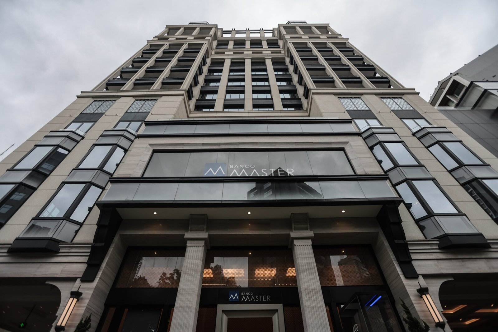 A fraude bilionária no Banco Master – O Assunto #1602