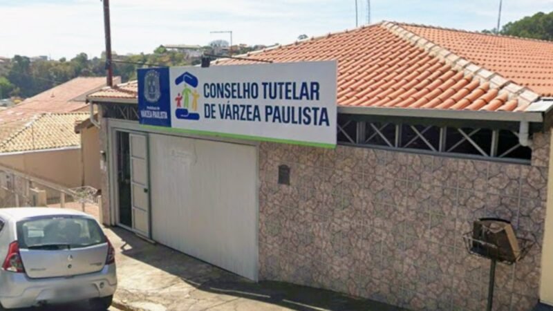 Criança de 2 anos é resgatada após ser deixada sozinha em casa no interior de SP