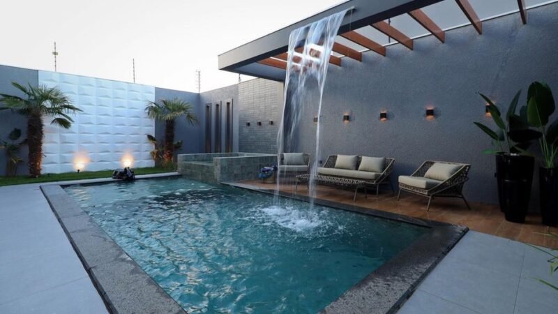 Revestimentos que transformam a piscina em destaque da sua área de lazer