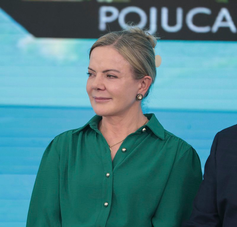 Governo é totalmente contra projeto que equipara facções a organizações terroristas, diz Gleisi