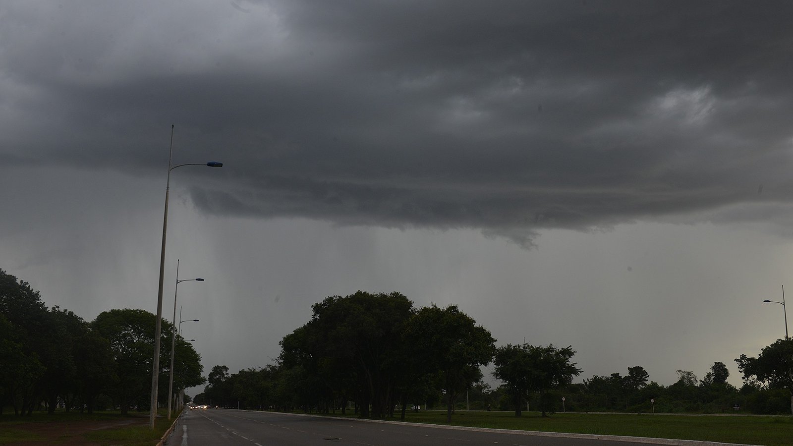 Tocantins tem dois alertas de chuvas intensas para o final de semana; veja como fica o tempo