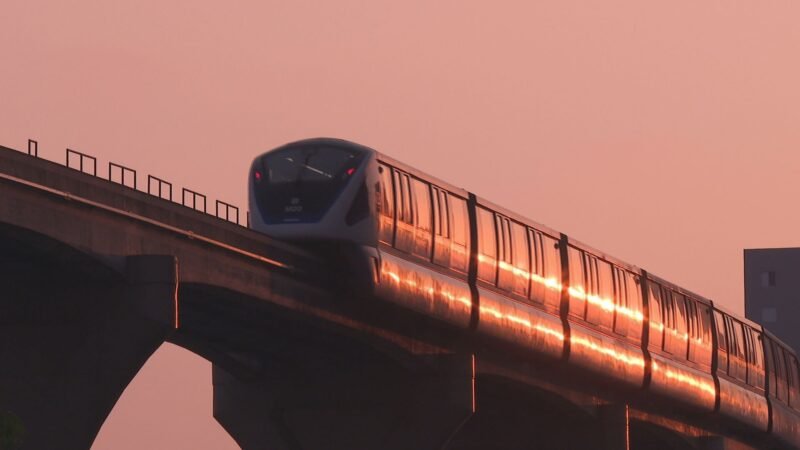 Linha 15-Prata do monotrilho fecha à noite neste sábado para teste de novos trens