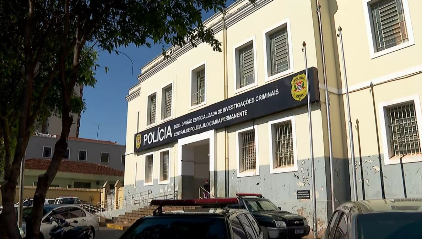 Polícia investiga se mulher foi intoxicada com soda cáustica ao beber vinho no interior de SP