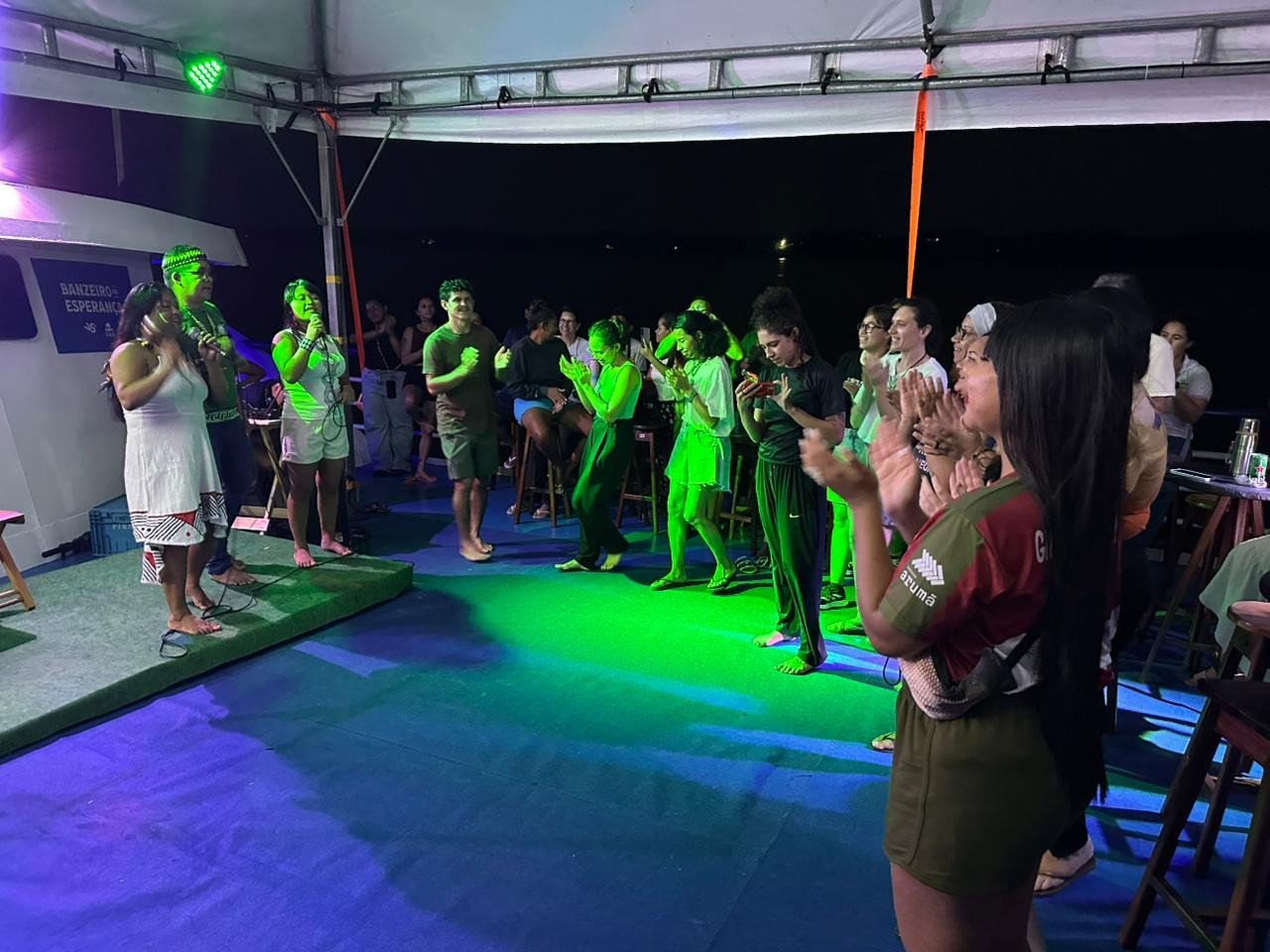 VÍDEO: Ritual indígena de proteção marca partida do ‘Banzeiro da Esperança’ de Manaus rumo à COP30