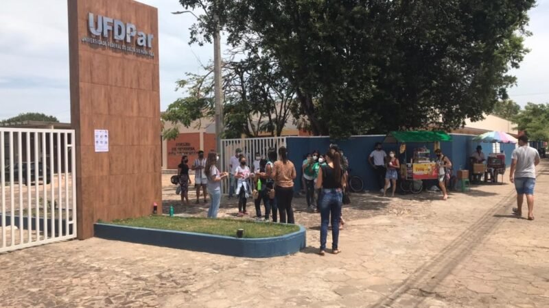 UFDPar anuncia concurso para professores efetivos com vagas em 13 áreas