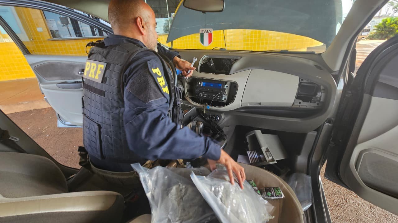 PM é preso transportando 20 kg de drogas no Paraná