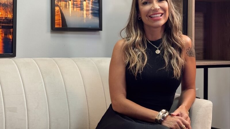 Motorista que causou acidente com Porsche que deixou empresária morta foi presa após ser achada em mangue de Balneário Camboriú