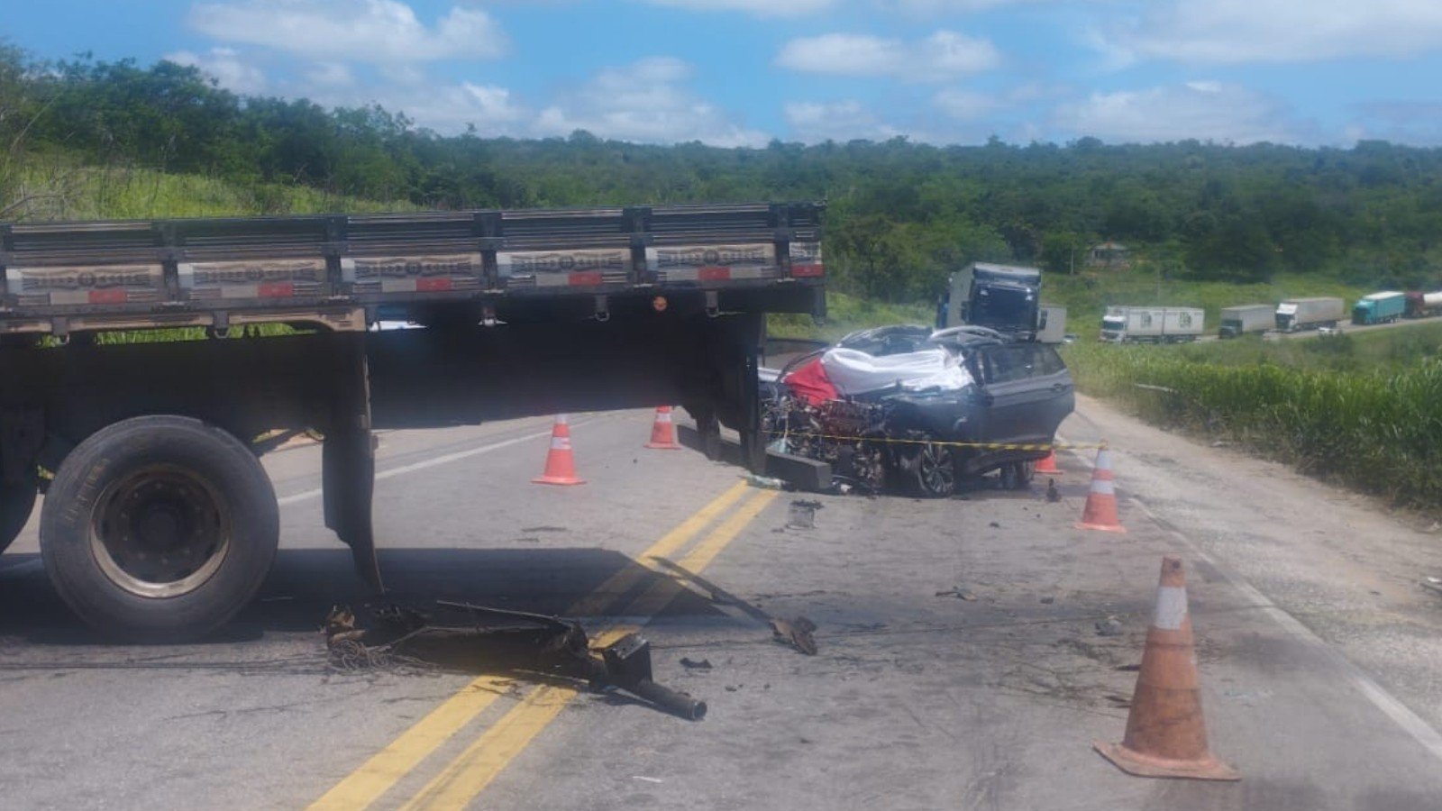 Mortos em acidente na Bahia eram pai, mãe e filho da mesma família no Ceará