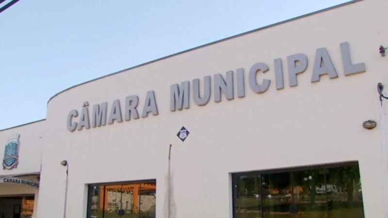 Justiça suspende aumento de subsídios de prefeito e vereadores de Guapé