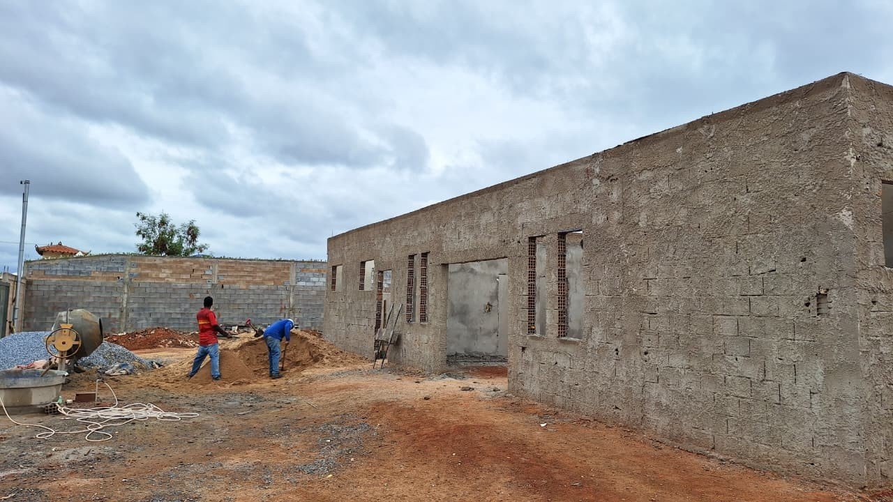 Prefeitura de Montes Claros constrói novo posto de saúde no Guarujá