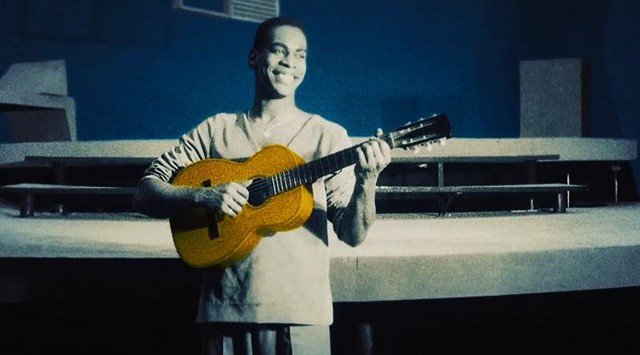 Com a morte de Haroldo Costa, Orfeu se encanta na figura deste artista que deu voz em cena à dupla Tom & Vinicius