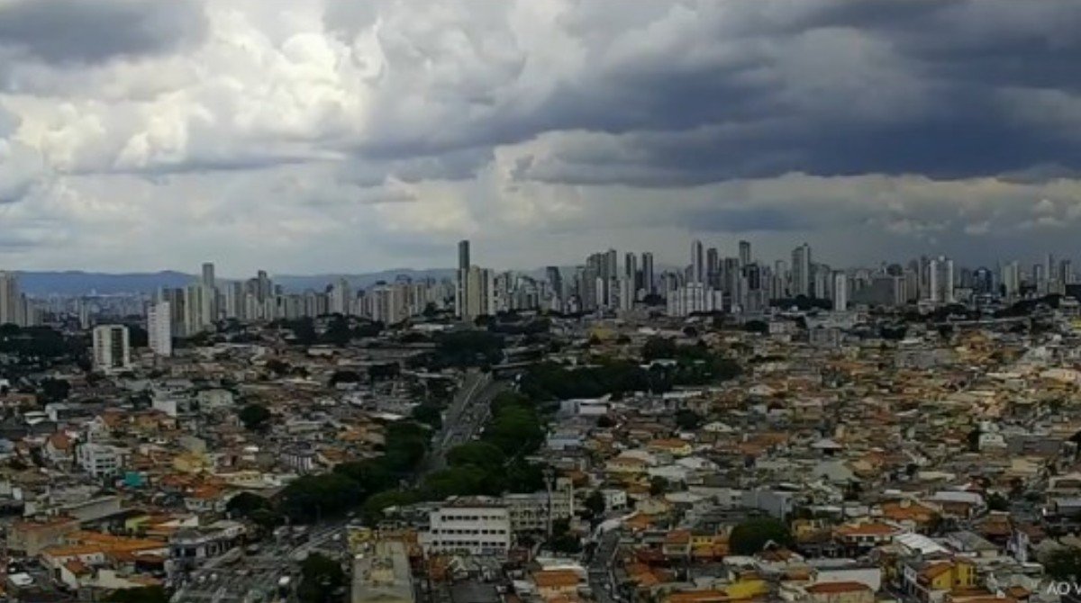 Zonas Sul e Leste da cidade de SP entram em estado de atenção para alagamentos