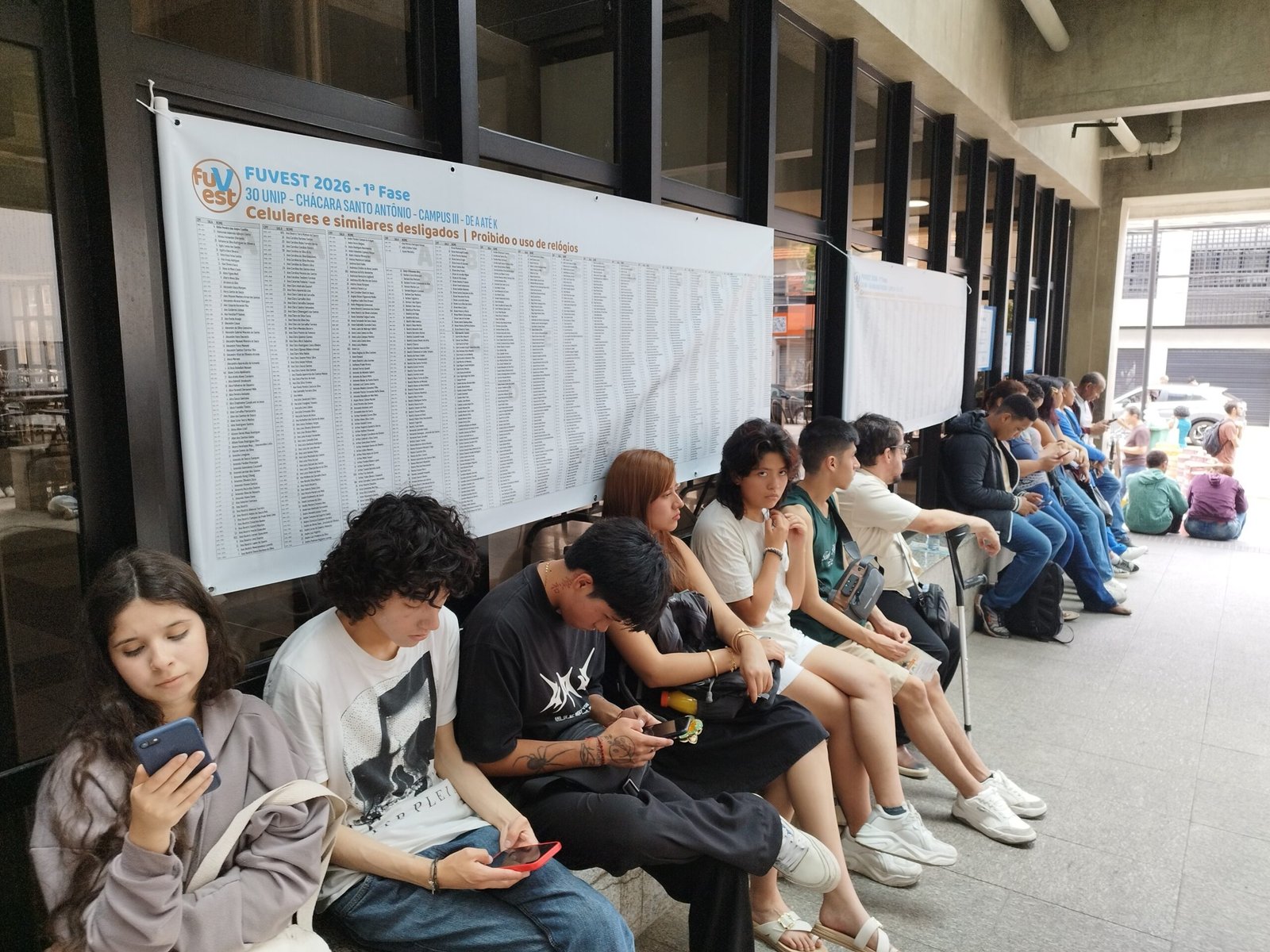 Fuvest 2026: CET muda trânsito neste domingo para 2ª fase do vestibular; transporte metropolitano terá trens reservas