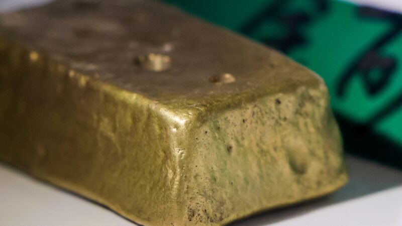 Corrida do ouro: o sintoma de uma economia global em ebulição – O Assunto #1648