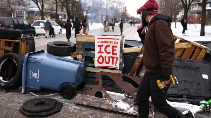 ICE: o braço repressor da política imigratória de Trump – O Assunto #1643