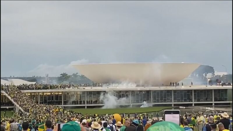 8 de janeiro, três anos: saiba em que ponto está proposta que reduz pena para atos golpistas e os próximos passos