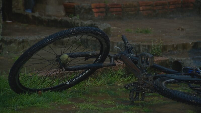 Ex-namorado da mãe de adolescente morto a tiros é preso em Porto Alegre; ‘alegou legítima defesa’, diz delegado