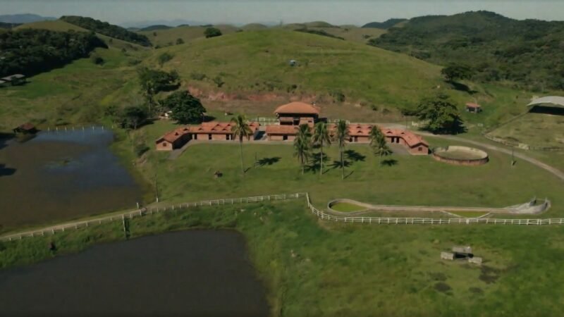 Alvo de operação, fazenda da família Garcia foi retratada na série ‘Vale o Escrito’, sobre jogo do bicho