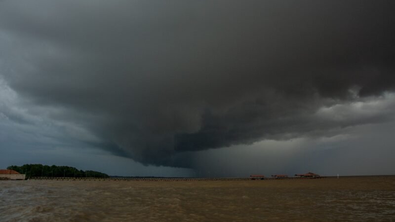 Amapá recebe alerta de perigo para chuvas intensas e ventos fortes; veja orientações