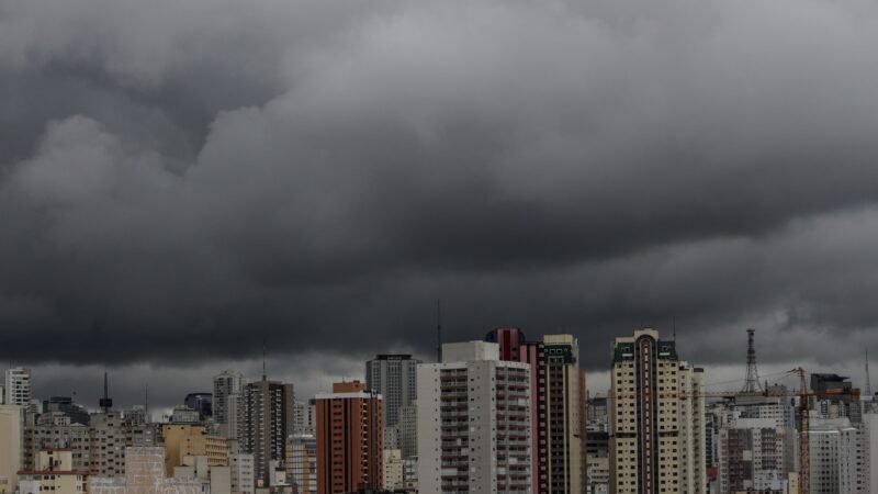 Frente fria avança no Sul e mantém chuva em várias regiões do Brasil nesta quarta