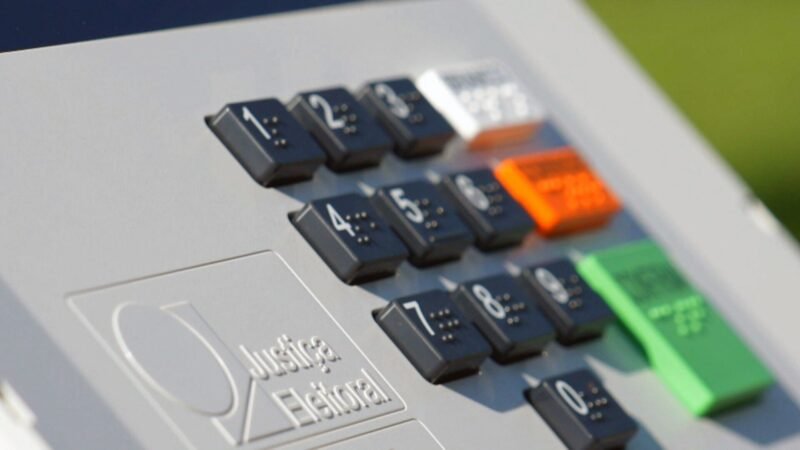 Eleições 2026: regras barram IA três dias antes da votação e proíbem plataformas de sugerir candidatos