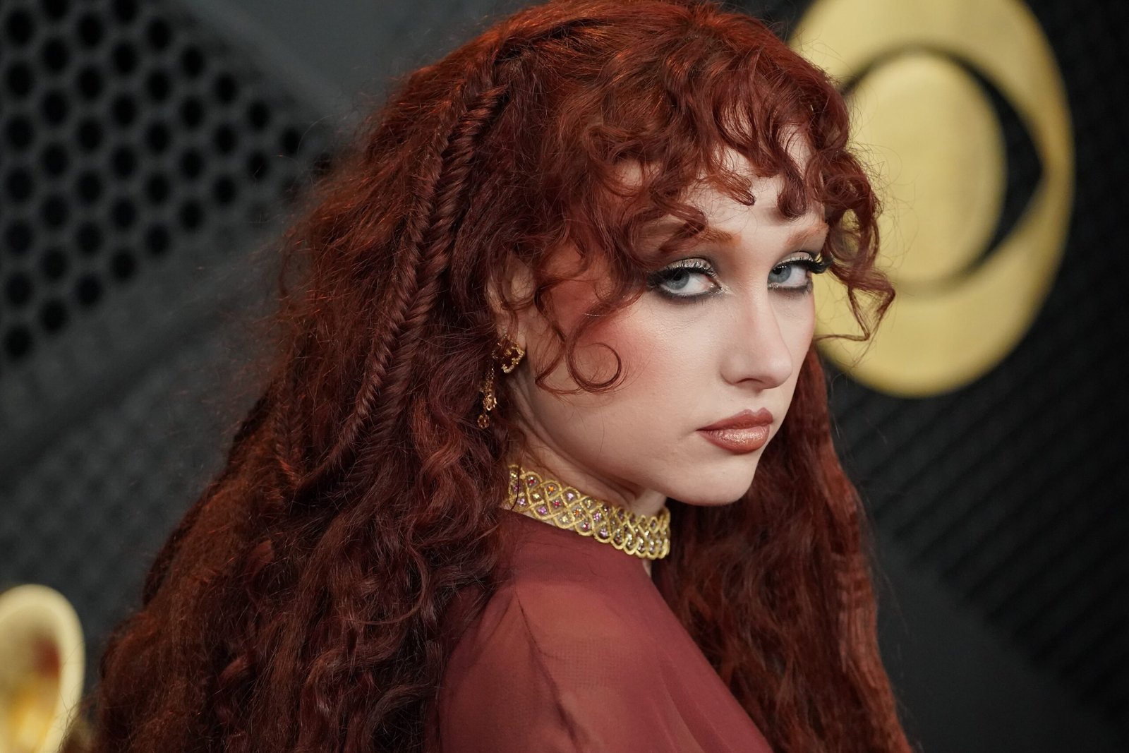 Escola Chappell Roan de etiqueta: como cantora ensina fãs e mídia a respeitar seus limites