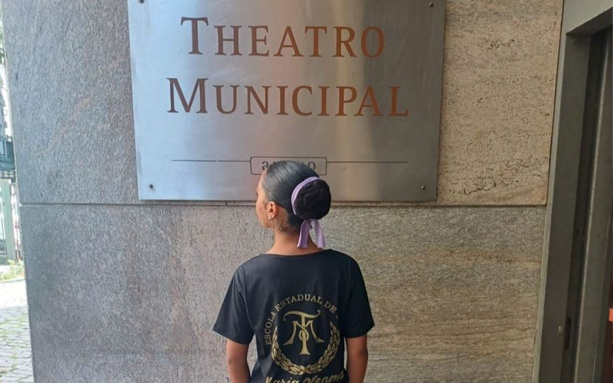 Bailarina da ‘Onda’ é aprovada na Escola Maria Olenewa