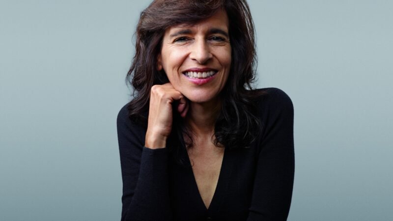 ‘Universidade implementa política pública’: reitora destaque em lista da Forbes diz que universidades públicas sofrem ataque global