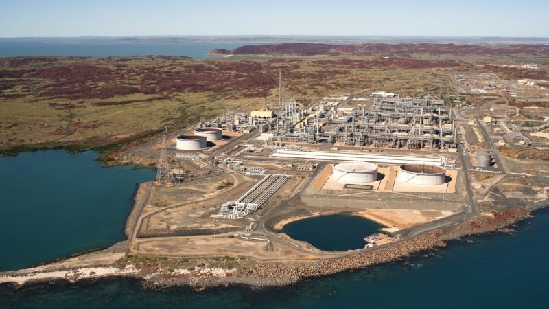 Ciclone severo interrompe produção de gás em usina na Austrália