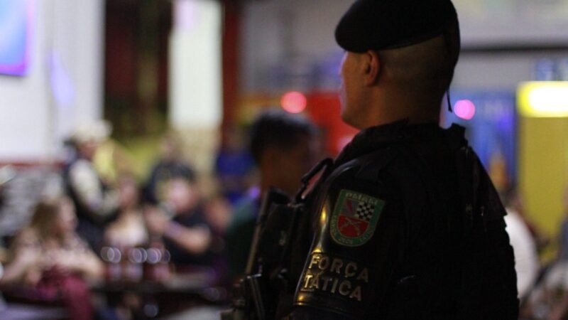 Operação fiscaliza bares em Manaus e autua três por irregularidades