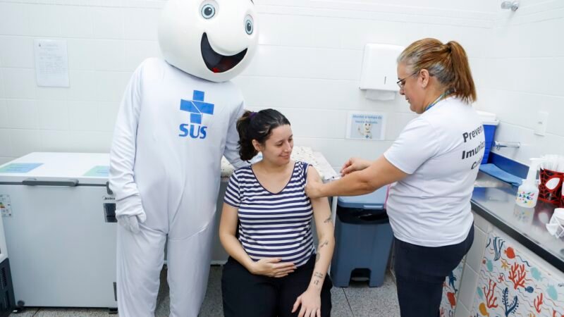 Brasília tem Dia D de vacinação contra doenças respiratórias neste sábado; veja quem pode tomar