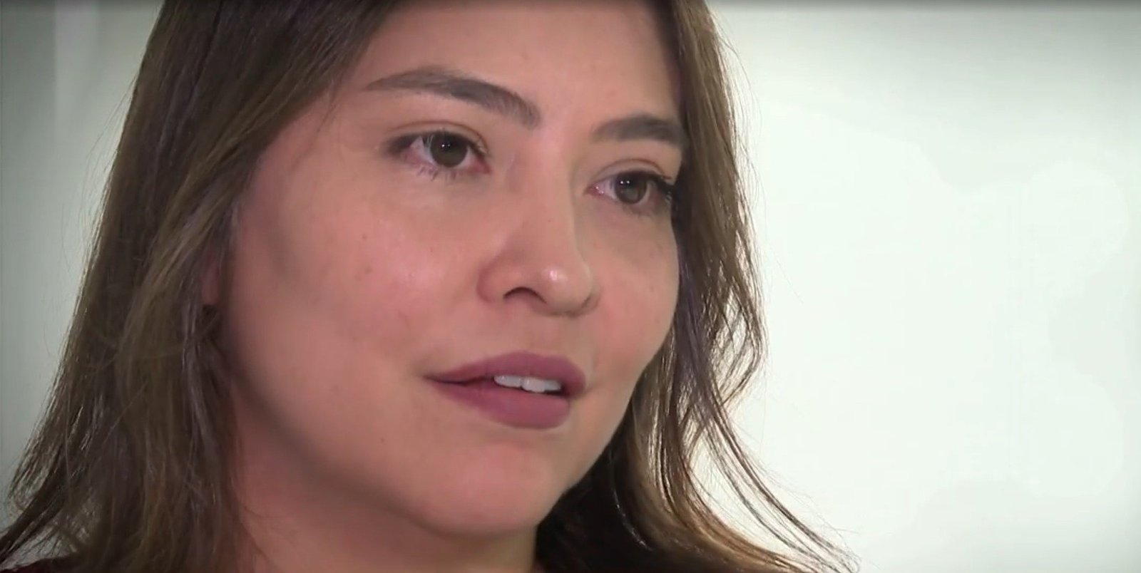 Mulher que virou sócia de empresa familiar na adolescência descobriu que devia R$ 3 milhões ao trocar plano de celular: ‘Tudo ia ser tomado para pagar’