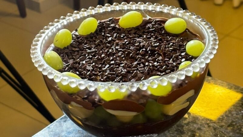 Aprenda a fazer sobremesa de uva na travessa no Chef JPB