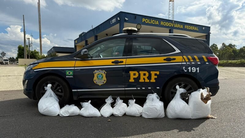 Polícia Rodoviária apreende 111 kg de cocaína em veículo envolvido em acidente na Fernão Dias