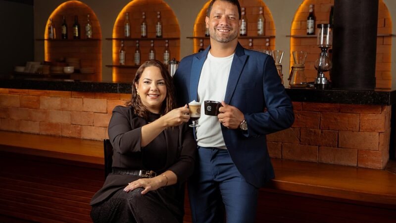 Café lucrativo: casal cria franquia que une lucro e liberdade de tempo