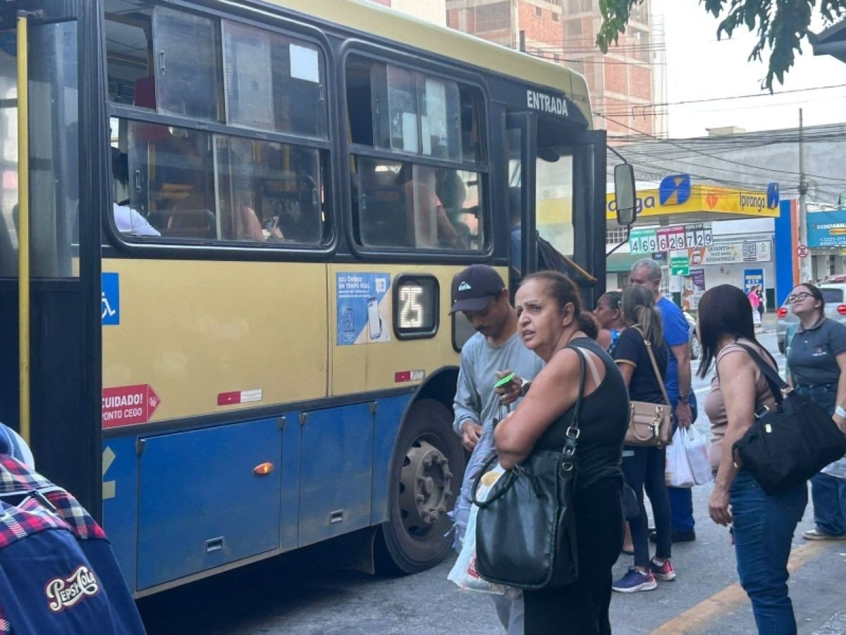 Greve do transporte coletivo termina após acordo com trabalhadores em Divinópolis