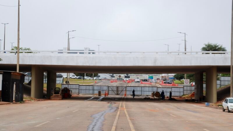 Parte de viaduto no Eixão Norte será liberada para circulação de veículos neste domingo (31)