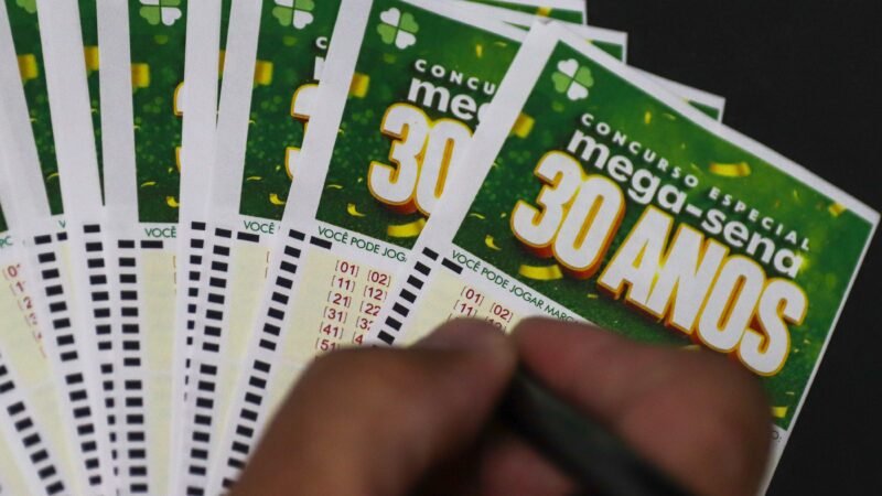 20 apostas do Paraná acertam quina da Mega-Sena 30 anos e levam prêmios; veja valores e cidades