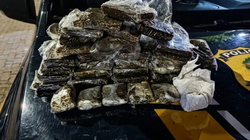 Casal é preso com mais de 7 kg de haxixe na Via Dutra, em Resende
