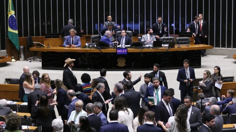O vale tudo do Congresso às vésperas da eleições – O Assunto #1.724