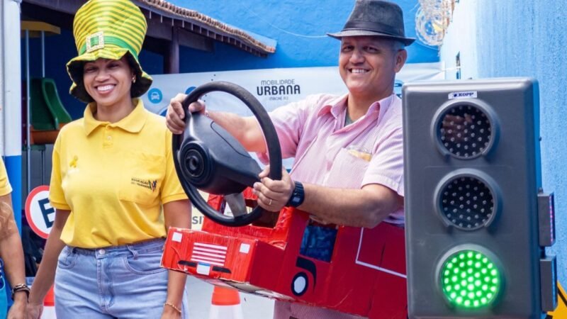 Escolinha de Trânsito leva aprendizado lúdico às escolas