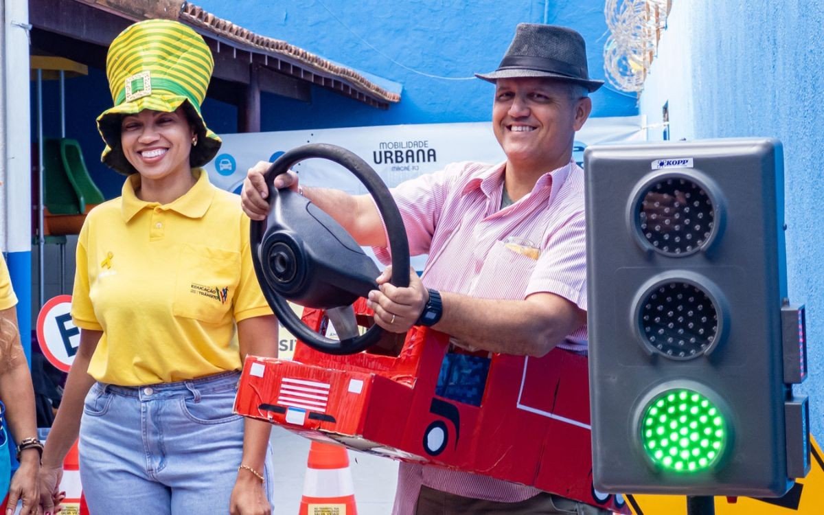 Escolinha de Trânsito leva aprendizado lúdico às escolas