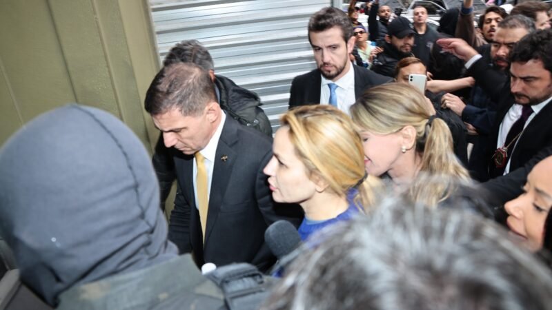 Deolane: vida com ostentação criou ‘cenário fértil’ para lavagem e deu ar de legalidade ao dinheiro da influenciadora, diz polícia