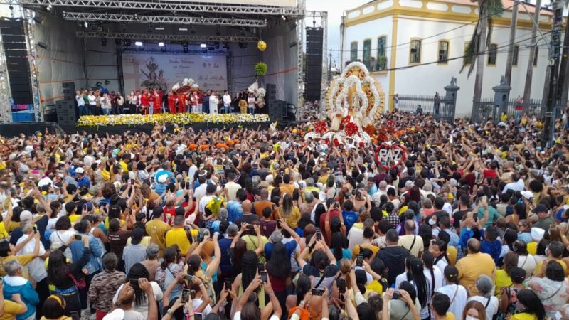 Festa de Nossa Senhora do Carmo tem 100 missas e shows gratuitos de Padre João Carlos, Frei Damião Silva e Petrúcio Amorim
