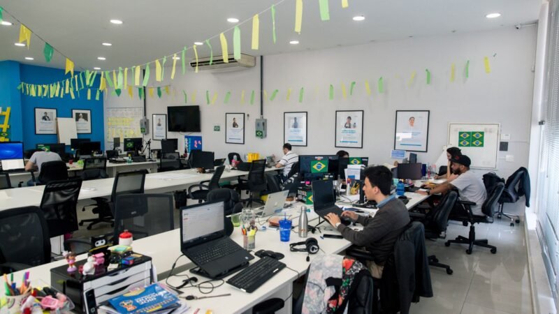 Copa do Mundo: veja quais capitais terão ponto facultativo ou expediente reduzido no jogo do Brasil