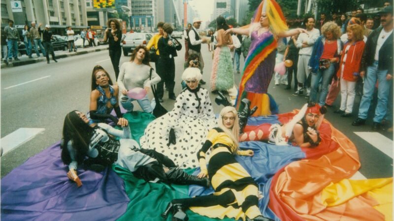 30 anos de Parada LGBT+ em SP: por que direitos conquistados ainda estão em disputa no Brasil