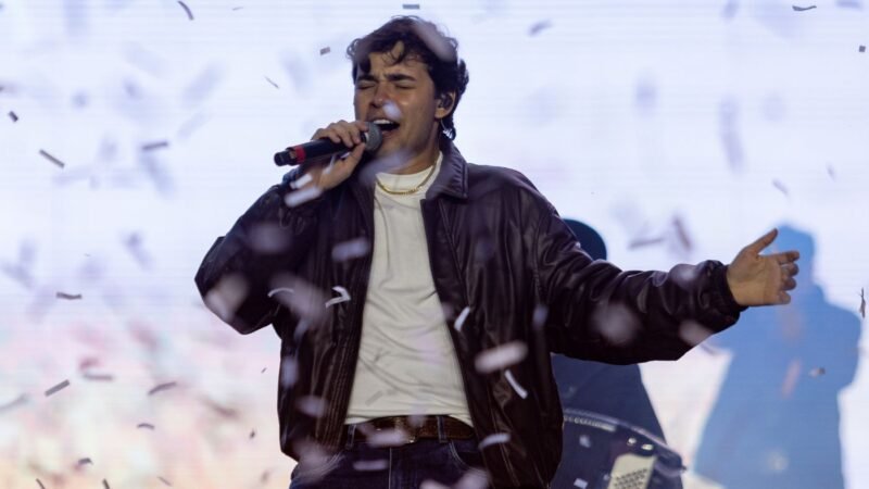 Filho de José Rico, Sami grava 1º clipe autoral ao vivo e aposta em projeto sobre fases do amor