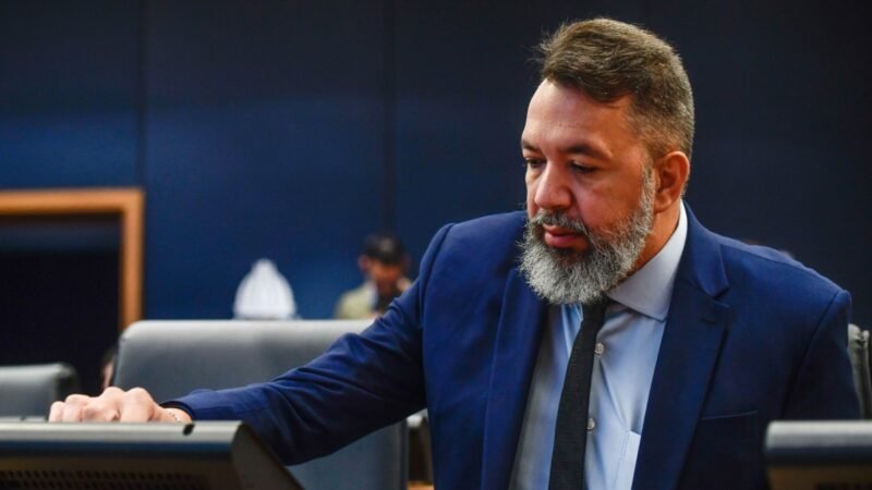 Moraes revoga medidas cautelares contra ex-prefeito de Belford Roxo, que deixa de usar tornozeleira eletrônica