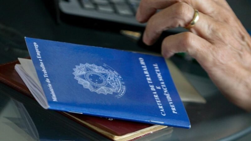 Baixada Santista tem 170 vagas de emprego disponíveis nos PATs; confira por cidade